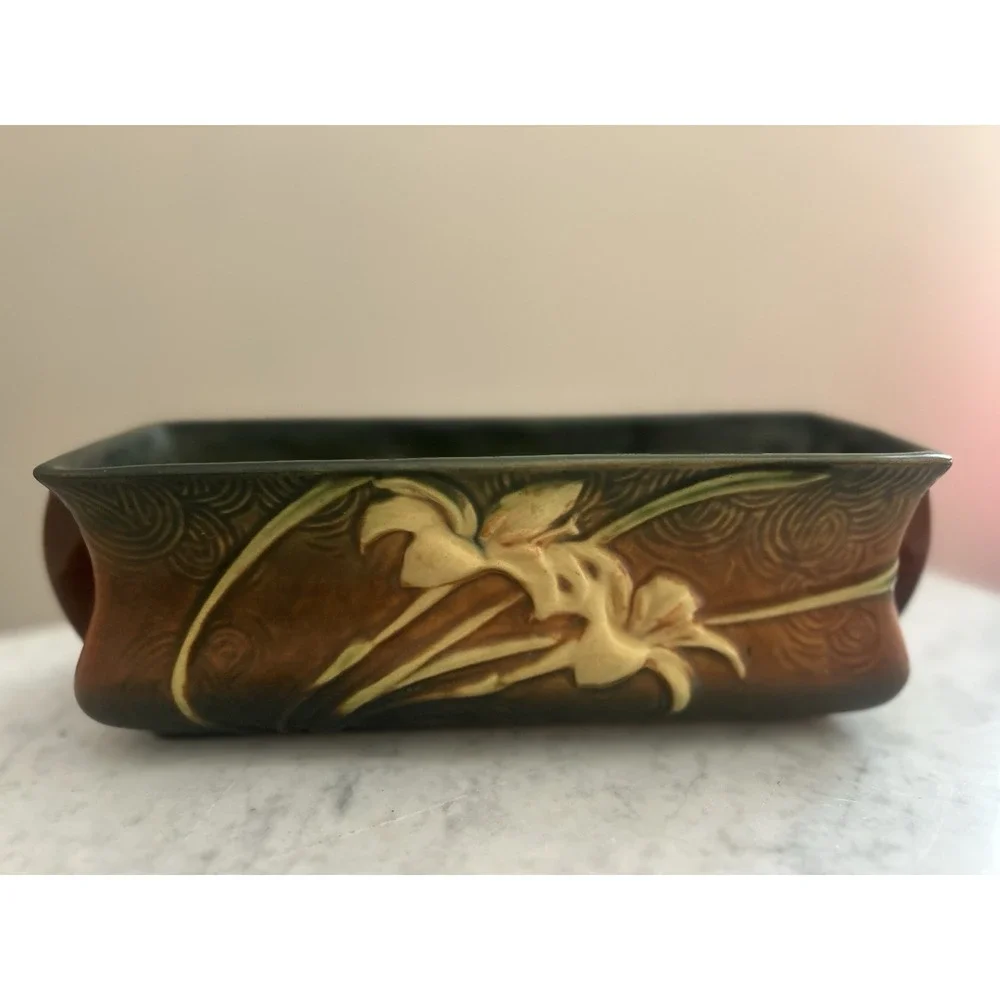 Roseville pottery 1393-8